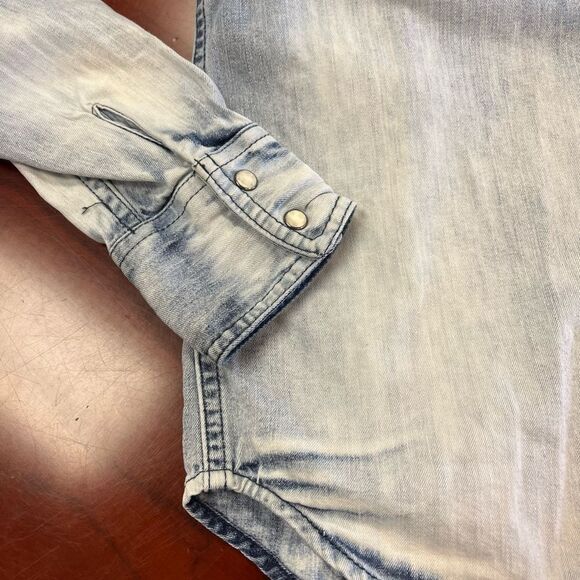 American Eagle Outfitters Denim Ombré Western Snap Button Down Shirt sz S - Picture 2 of 6
